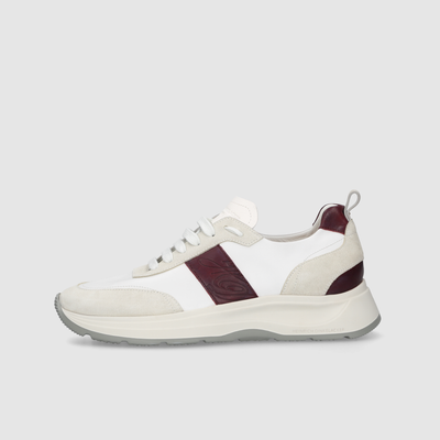 Sustainable sneakers for men