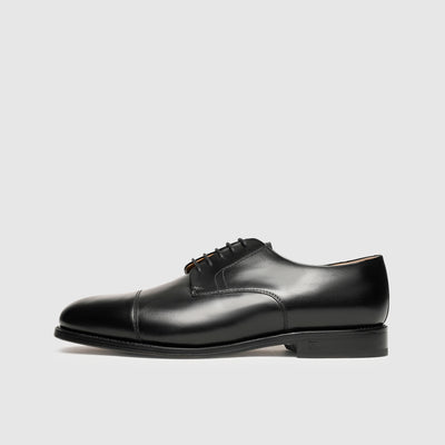 Men's dress shoes